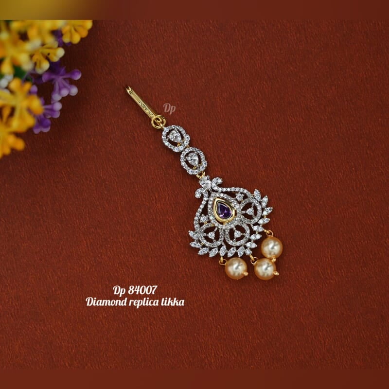 V63: Beautiful Diamond Replica  Maang Tikka