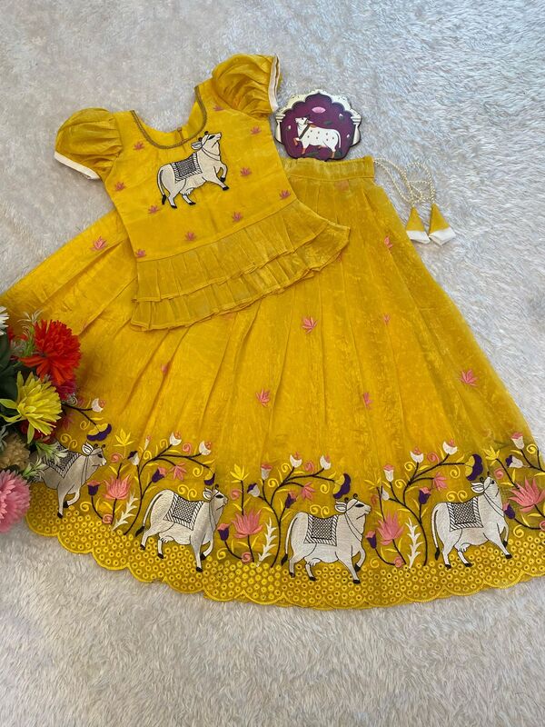 P550: Beautiful Crushed Silk Pichwai Design Lehenga Sets P550: Beautiful Crushed Silk Pichwai Design Lehenga Sets