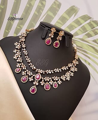 M040: Pink And White Stone Necklace