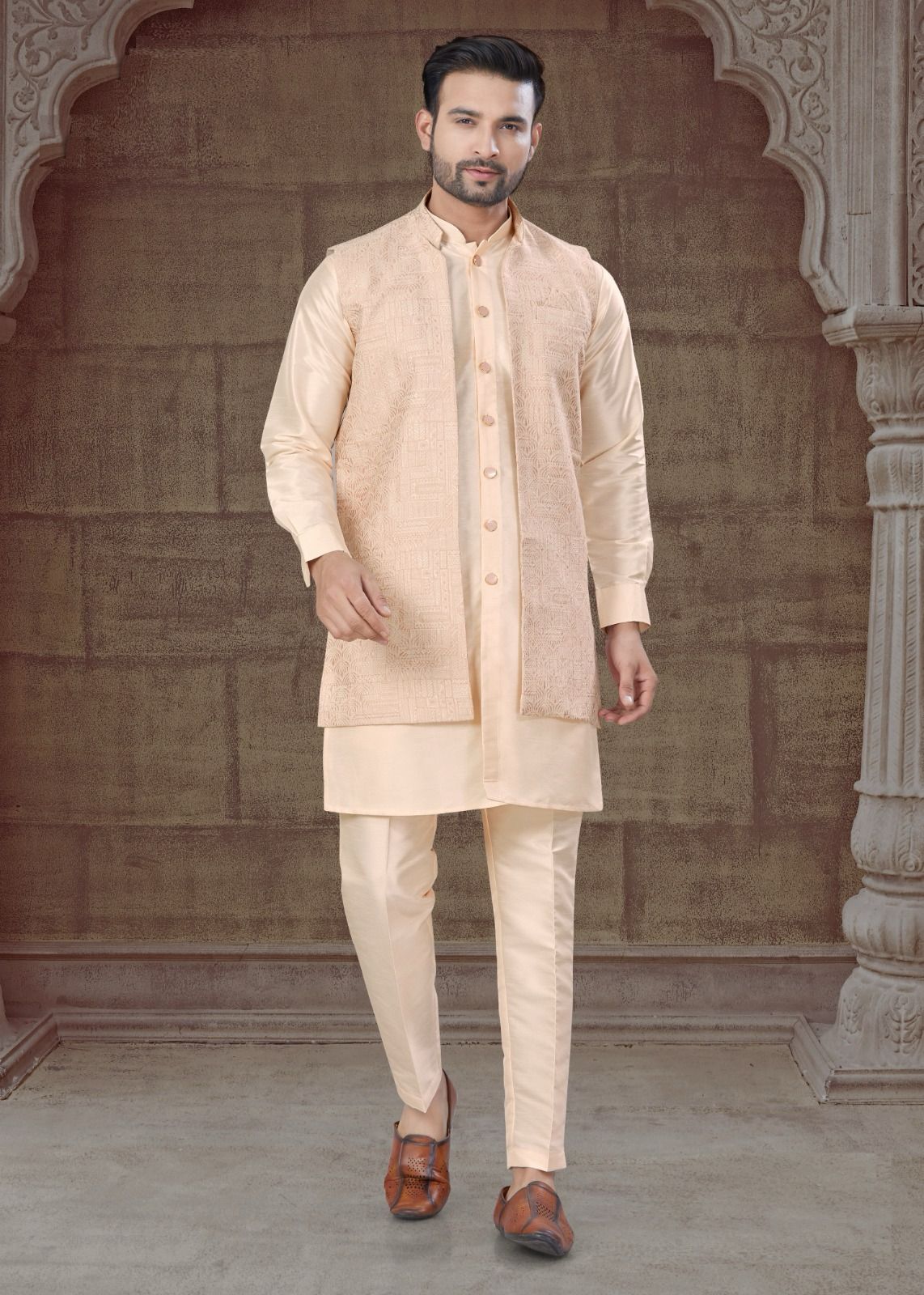 C024:Beautiful Mens Kurta Pajama Sets