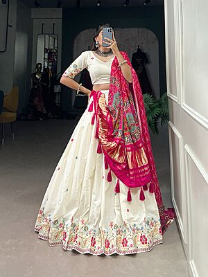 P708: Beautiful Dola Silk Lehangas Comes With Gajji Silk Duppata