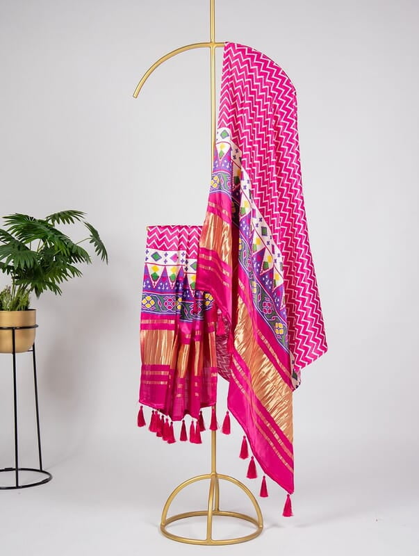 B1483: Beautiful Gjji Silk Duppata
