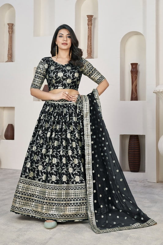 V186: Beautiful Designer Lehanga set