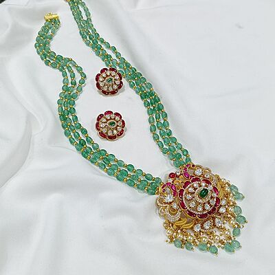 V502: Beautiful Beads Long Haram