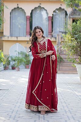 P617: Beautiful Designer Georgette Frock With Duppata