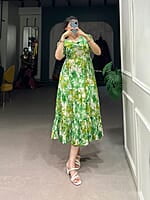 B1463: Beautiful Georgette Frocks