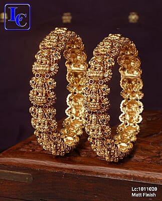 V84: Beautiful Matt Finish Bangles