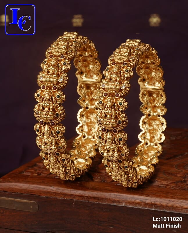 V84: Beautiful Matt Finish Bangles