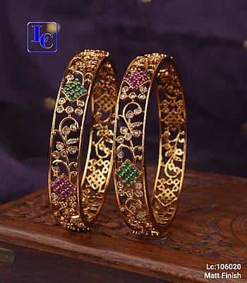 V89: Beautiful Matt Finish Bangles