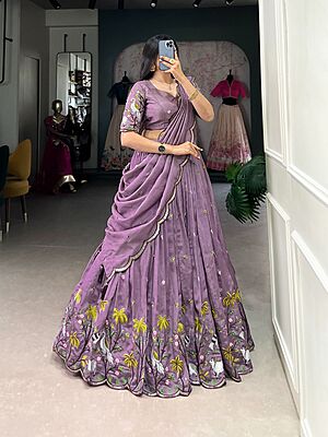 P320: Beautiful Designer Lehanga Set