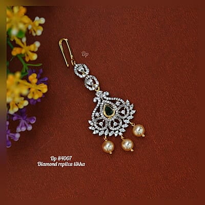 V65: Beautiful Diamond Replica Maang Tikka