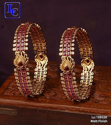 V90: Beautiful Matt Finish Bangles