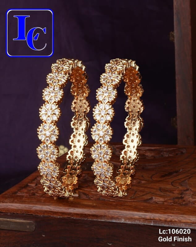 V91: Beautiful Gold Finish Bangles