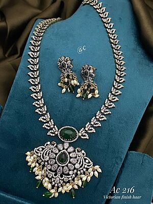 V683: Beautiful Victorian Finish Long Haram