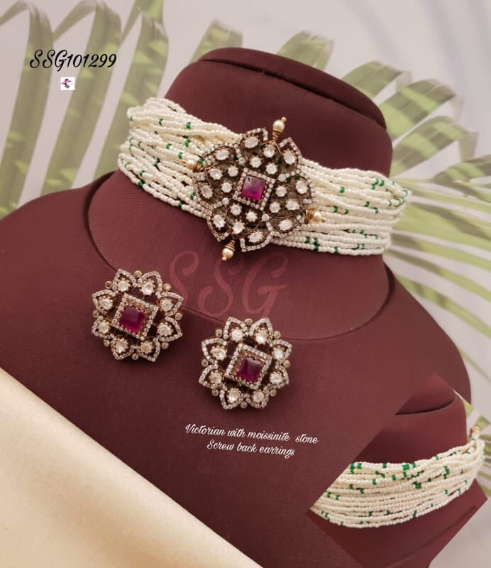 V99: Beautiful Victorian With Moissinite Choker Set