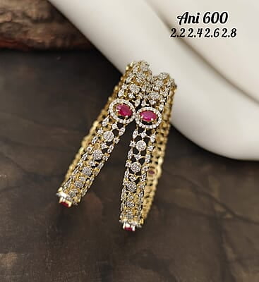 V318: Beautiful Bangles