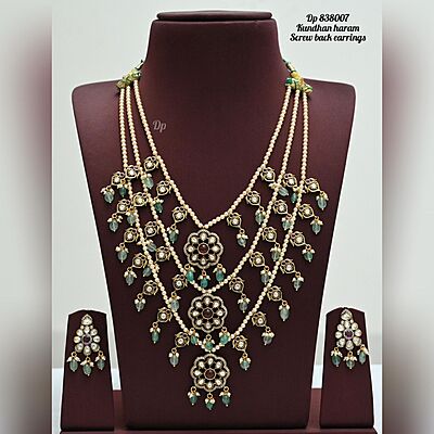 V804: Beautiful Kundhan Haram
