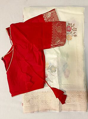 P575: Ready To Ship Beautiful Pure Banarasi Moonga Crepe Silk Saree With Stitched Blouse