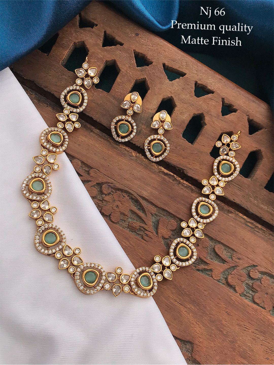 V830: Beautiful Premium Quality Matte Finish Necklace Set