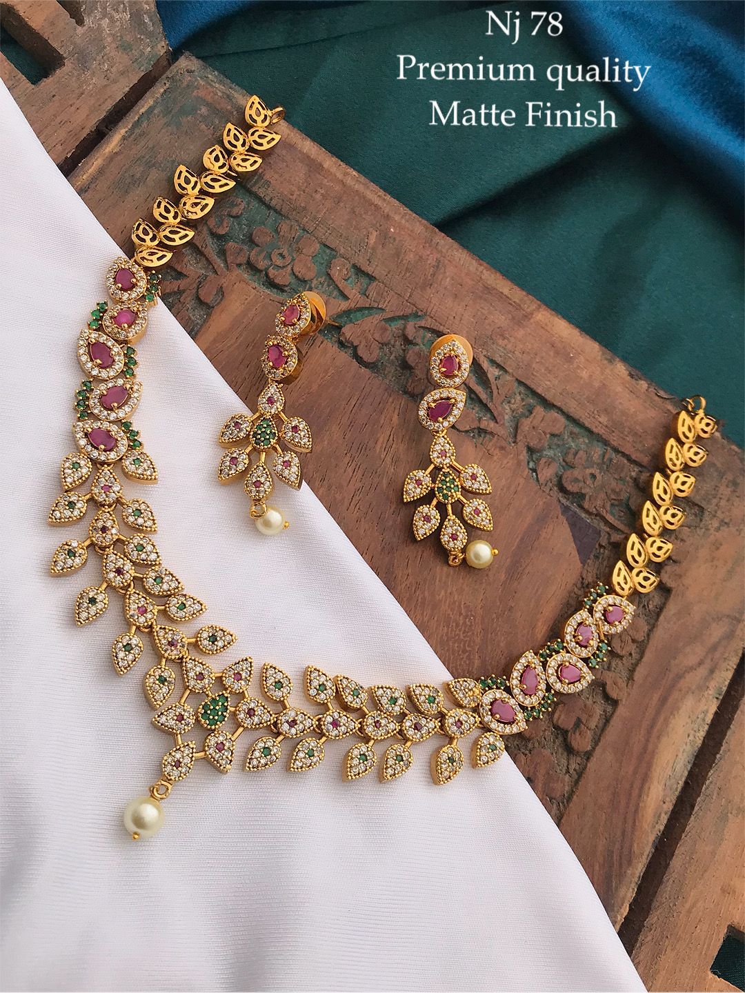 V837: Beautiful Premium Quality Matte Finish Necklace Set