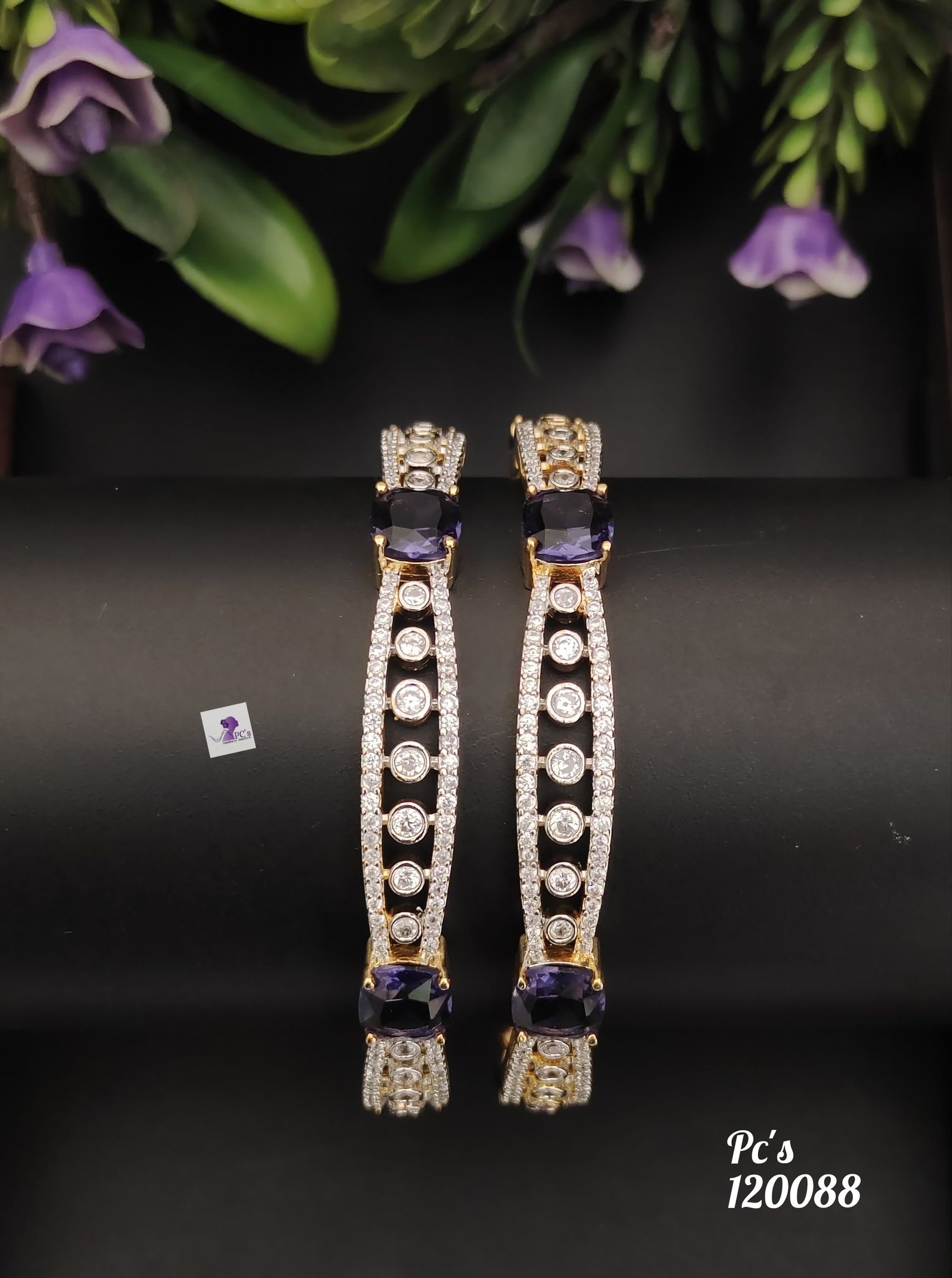V847: Beautiful Bangles