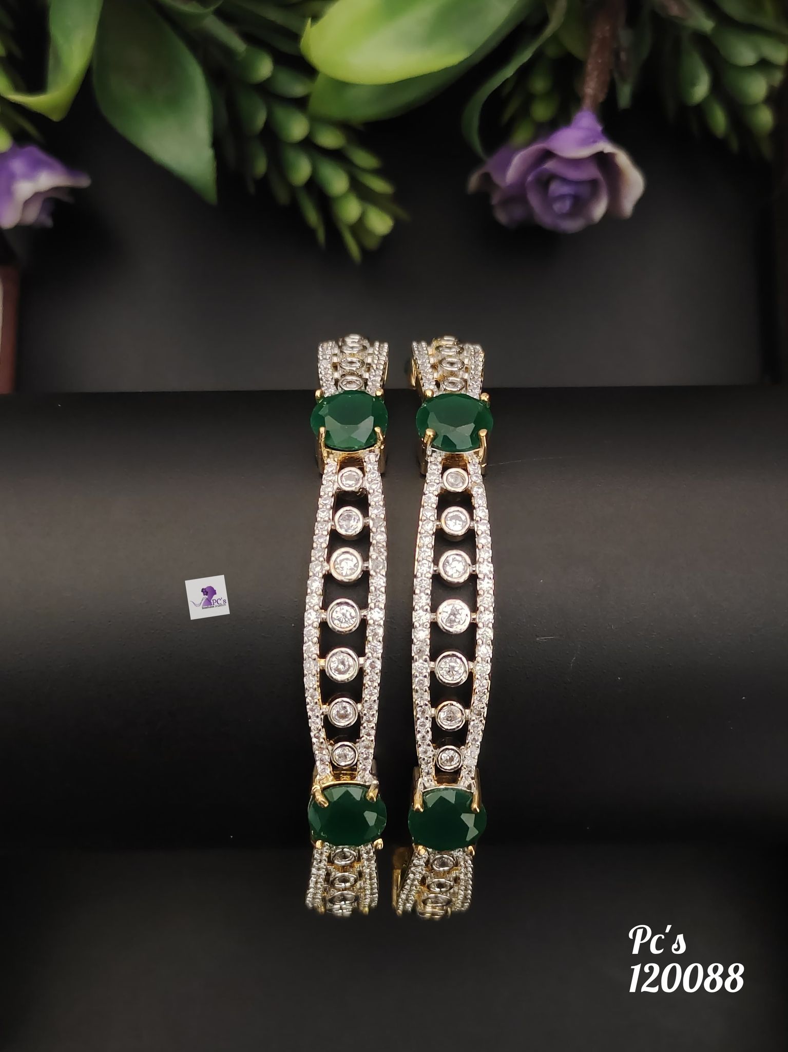 V848: Beautiful Bangles