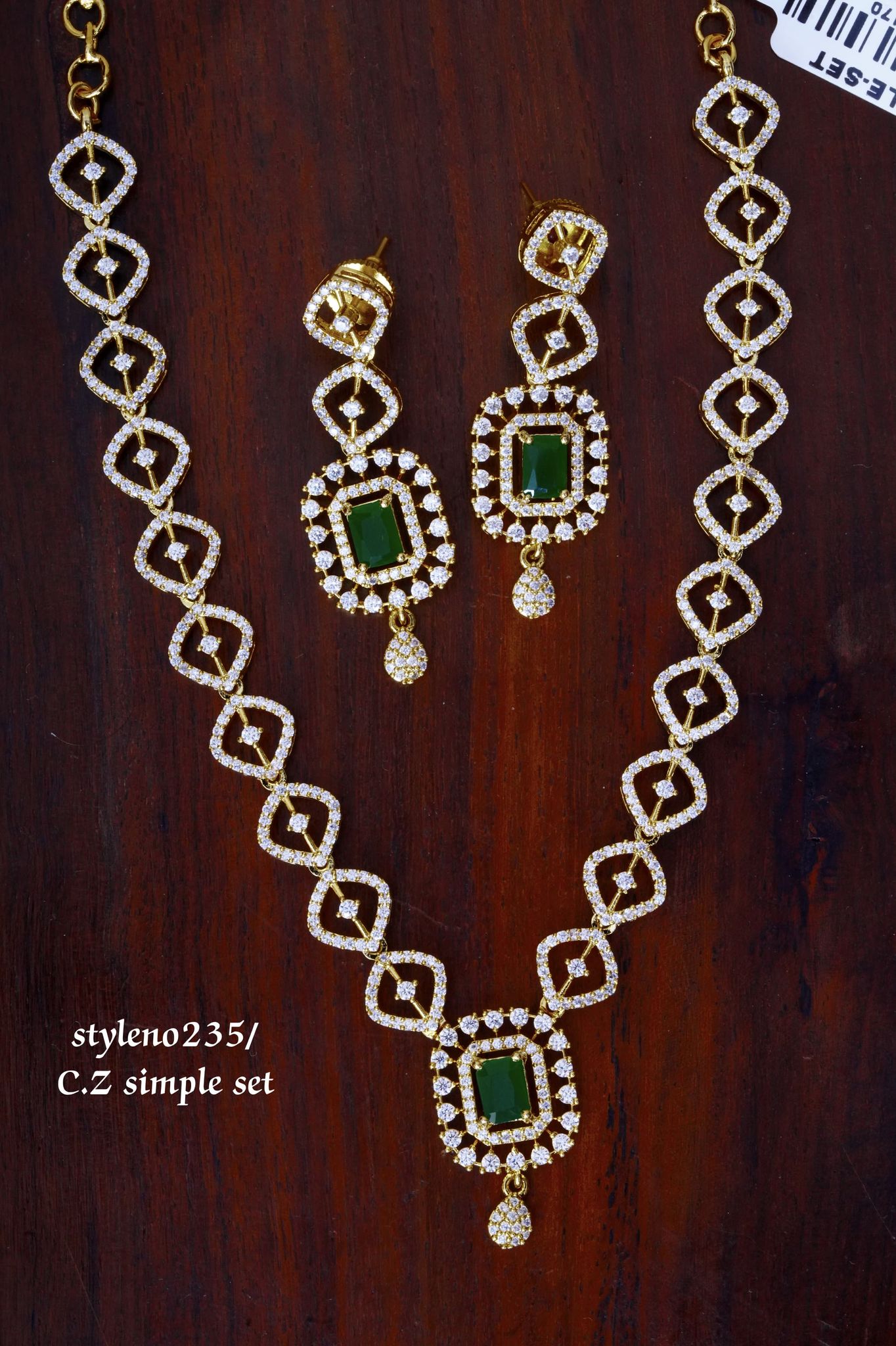 V874:Beautiful CZ Stone Necklace Set