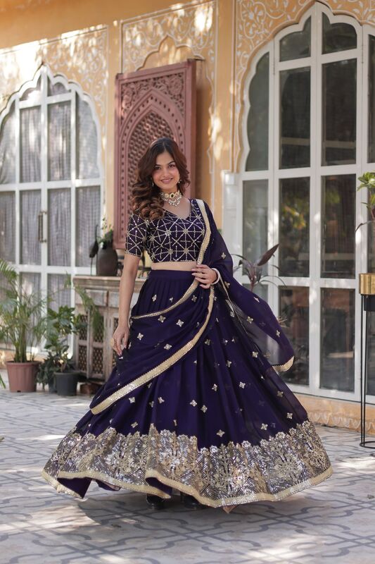 V670: Beautiful Designer Georgette Lehanga Set