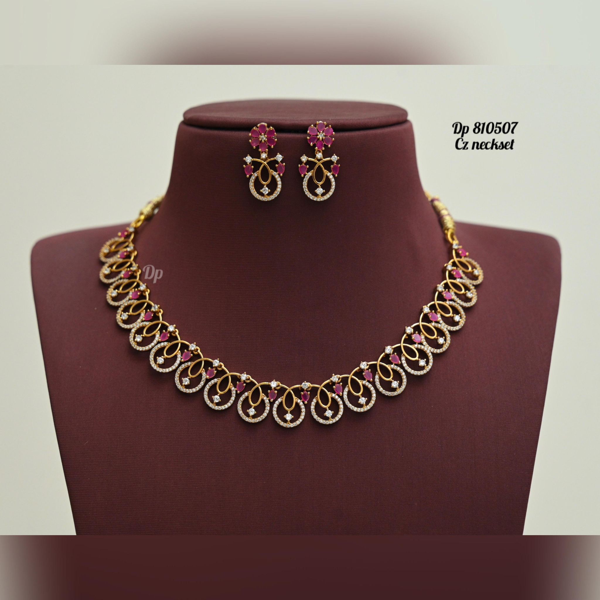 V883: Beautiful CZ Necklace Set