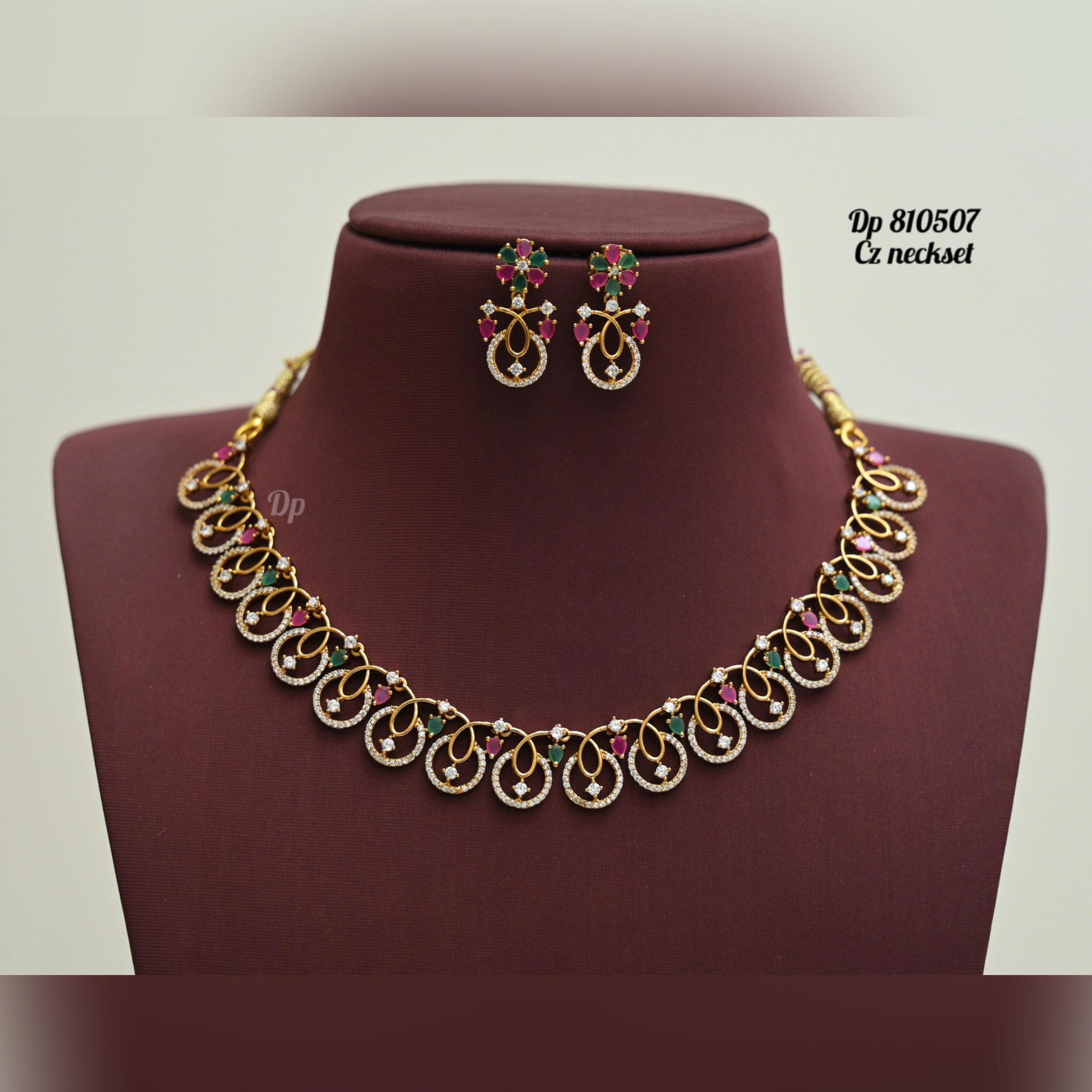 V884: Beautiful CZ Necklace Set