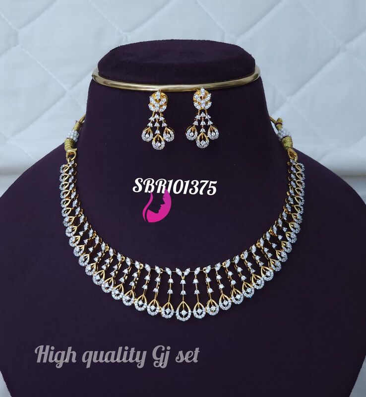 V935: Beautiful High Quality GJ Necklace Set
