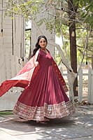 B2052: Beautiful 2Pc Long Set B2052: Beautiful 2Pc Long Set