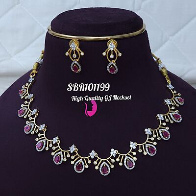 v959: Beautiful High Quality GJ Necklace Set