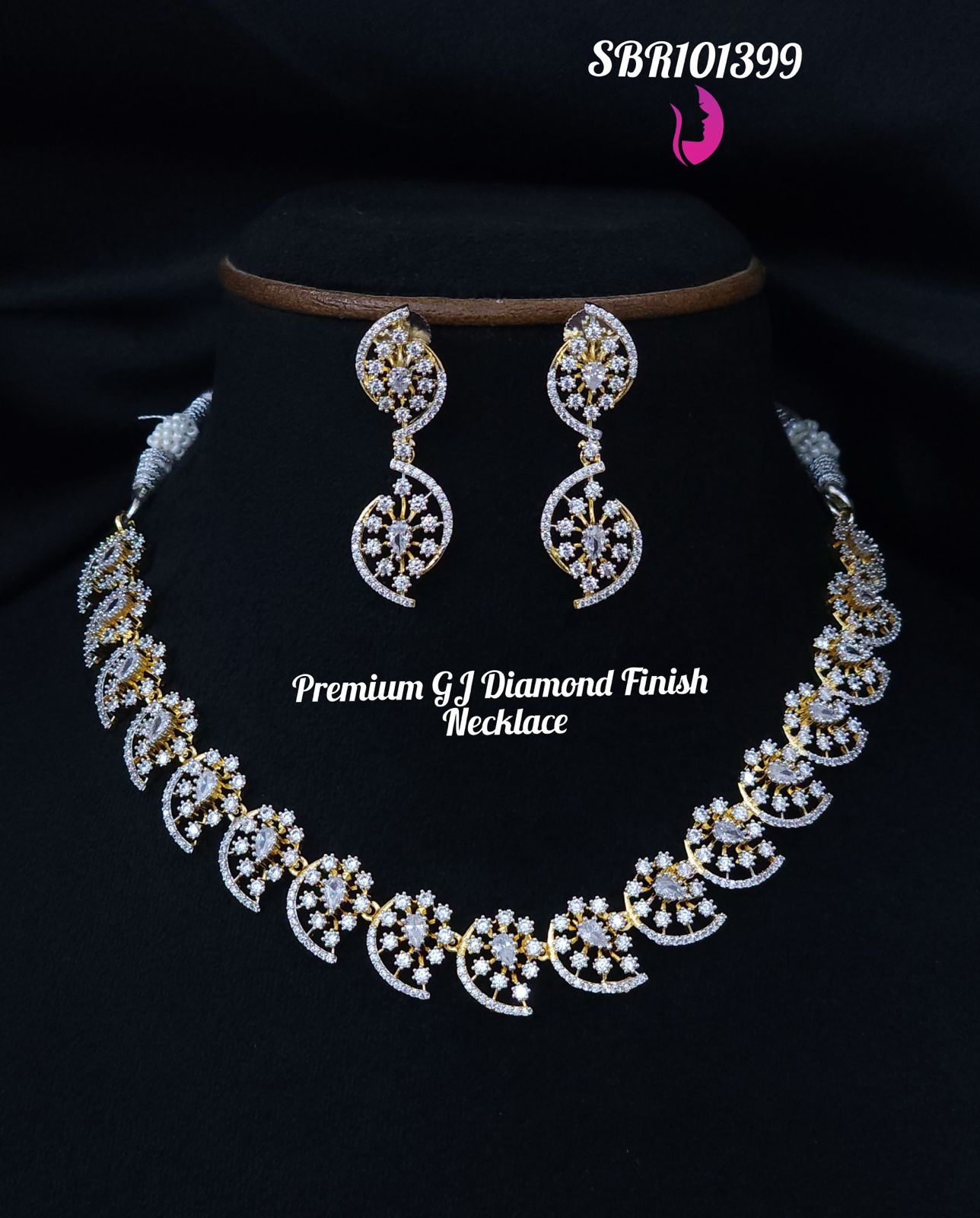 v973: Beautiful Premium GJ Diamond Finish Necklace Set