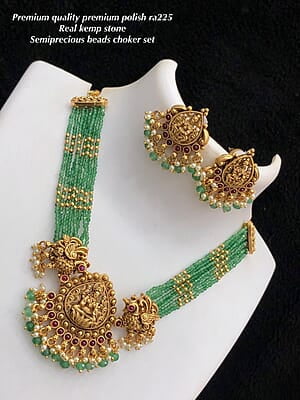 V172: Beautiful Premium Quality Premium Polish Real Kemp Stone Semiprecious Beads Choker Set