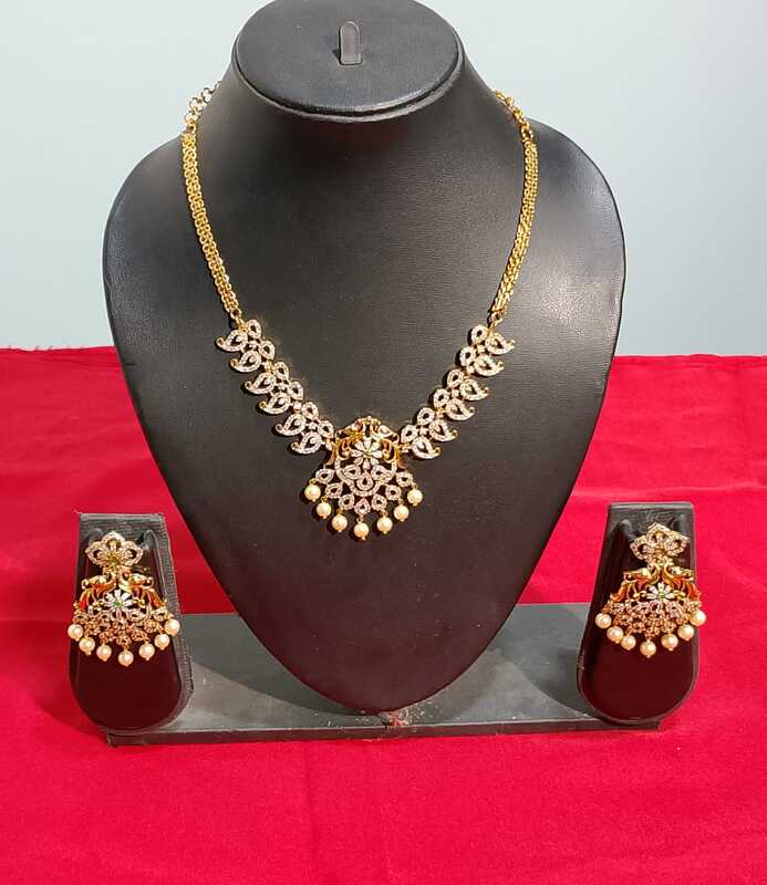 C012: Ready To Ship Beautiful Short Necklace Set