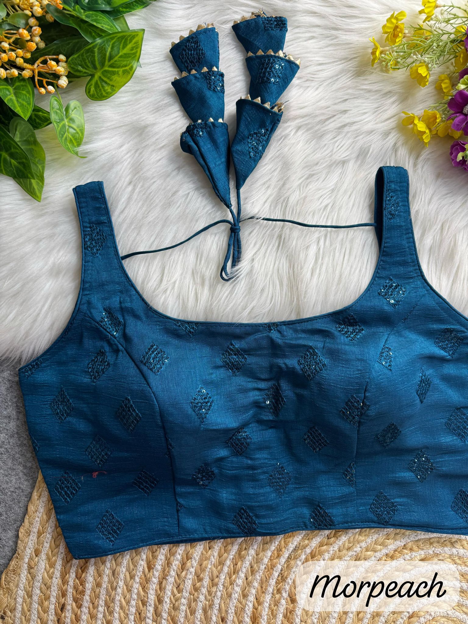 V911: Beautiful Readymade Blouses V911: Beautiful Readymade Blouses
