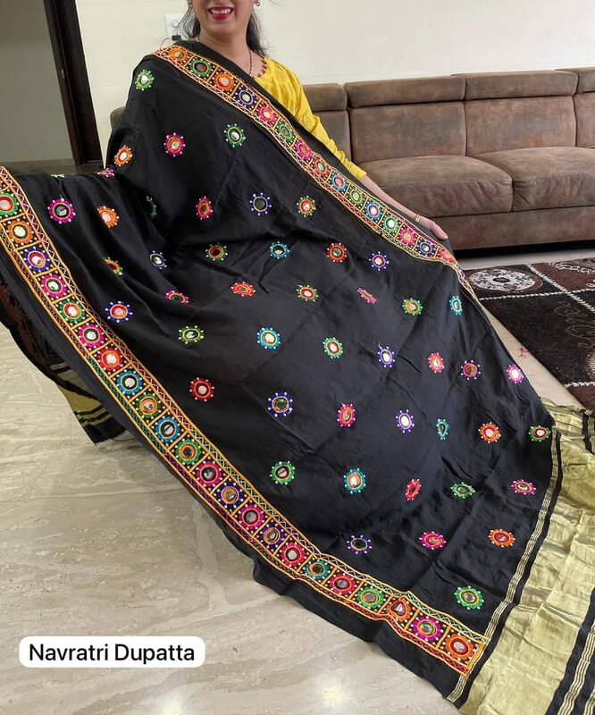 M1171: Beautiful Designer Duppatas