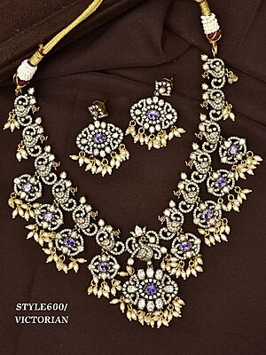 V429: Beautiful Victorian Long Haram