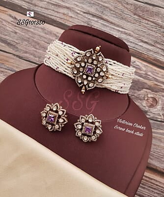 V229: Beautiful Victorian Choker Set